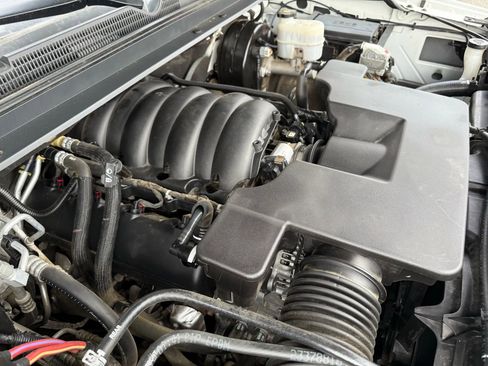 Used 2019 Chevrolet Tahoe LT image 9