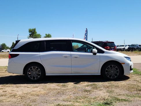 Certified 2026 Honda Odyssey Touring image 6