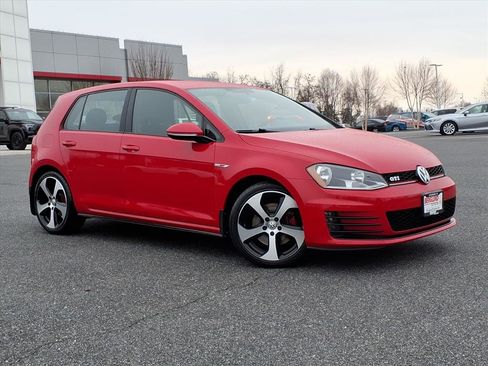 Used 2017 Volkswagen GTI S image 2