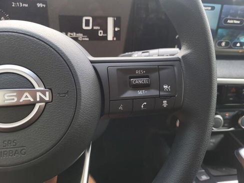 New 2025 Nissan Kicks SV w/ Illumination Package image 8