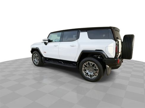 Certified 2024 GMC Hummer EV 3X w/ LPO, Illumination Package image 6