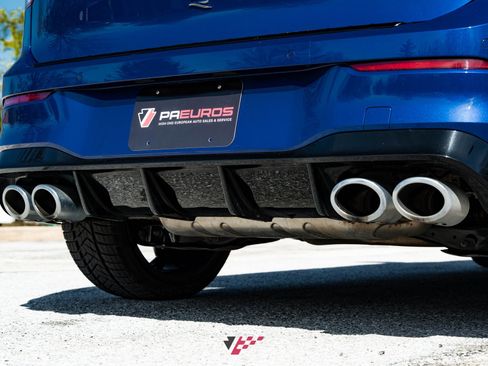 Used 2023 Volkswagen Golf R 2.0T Manual image 32