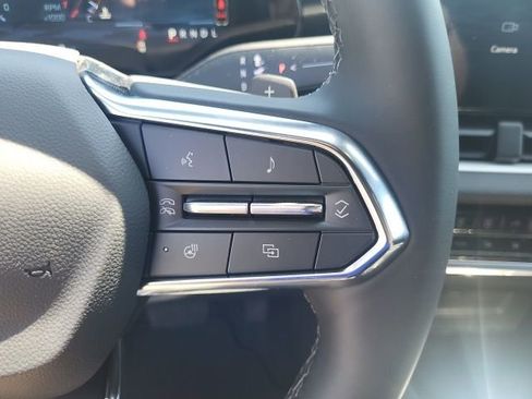 New 2026 Chevrolet Equinox LT FWD image 32