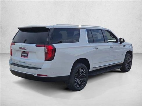 New 2026 GMC Yukon XL Elevation AWD/4WD image 2