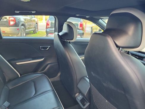 Used 2025 Kia K4 GT-Line w/ GT-Line Premium Package image 30