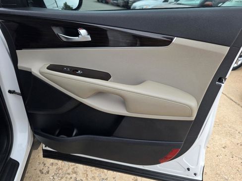 Used 2020 Kia Sorento EX FWD image 18