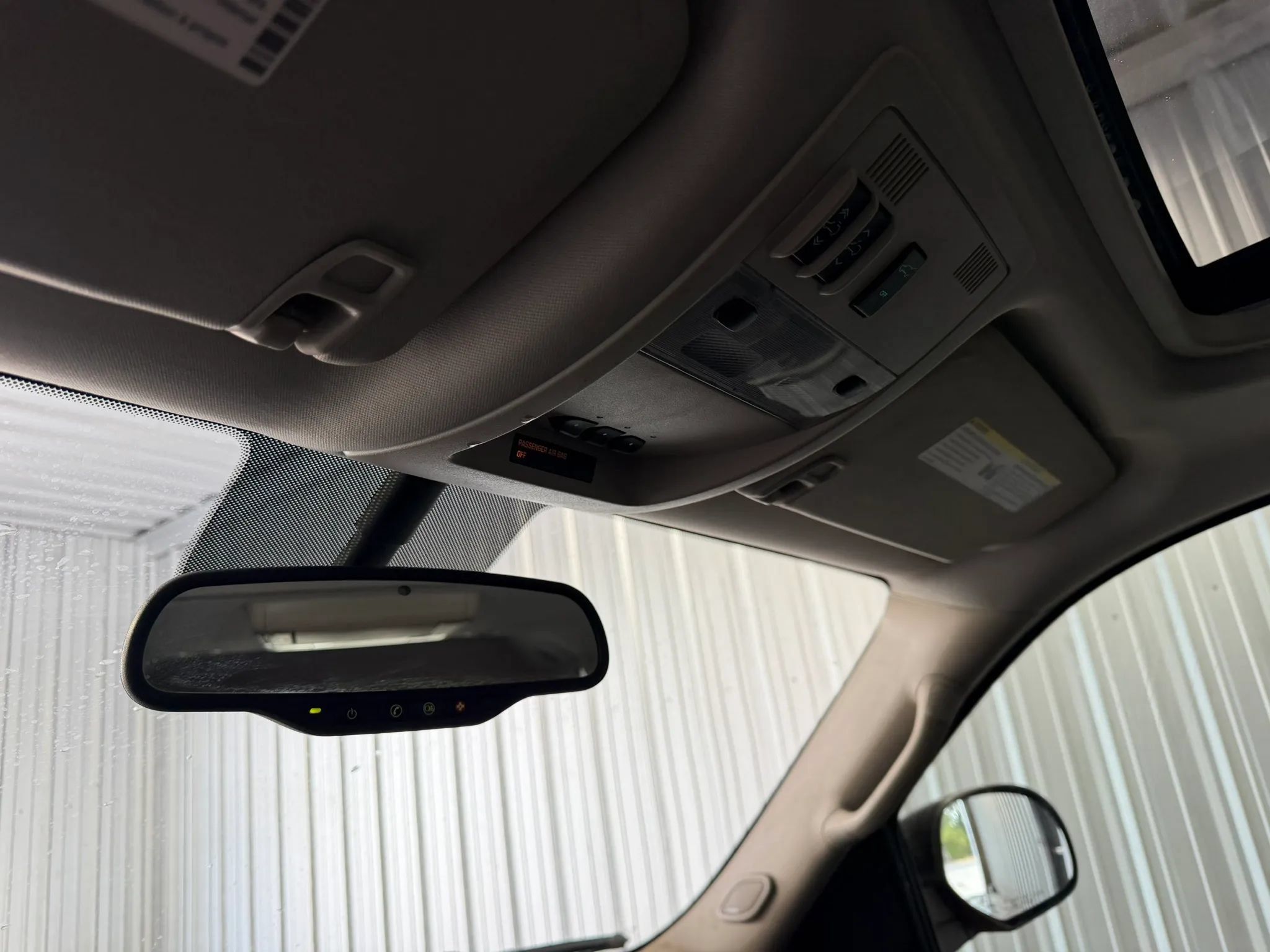 Used 2011 GMC Yukon Denali RWD image 37