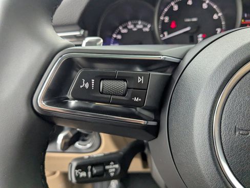 New 2026 Porsche Macan image 16