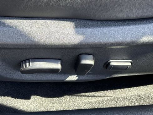 Certified 2025 Nissan Sentra SR w/ SR Premium Package image 27