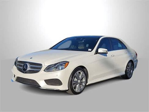 Used 2015 Mercedes-Benz E 350 Sedan image 4