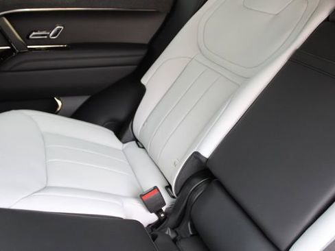 New 2025 Land Rover Range Rover Sport Dynamic SE image 21