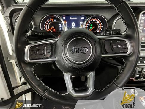 Used 2022 Jeep Wrangler Unlimited Sahara w/ Safety Group AWD/4WD image 12