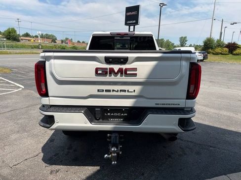 Used 2023 GMC Sierra 2500 Denali w/ Denali Ultimate Package AWD/4WD image 4