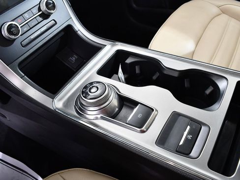 Used 2022 Ford Edge SEL w/ Convenience Package image 31