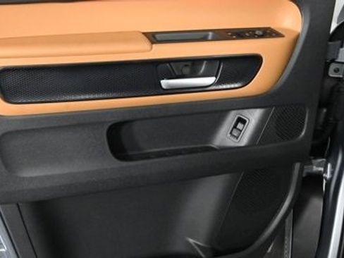 New 2025 Volkswagen ID. Buzz Pro S image 21