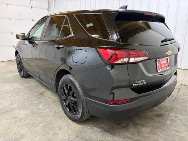 Used 2022 Chevrolet Equinox LS w/ LS Convenience Package FWD image 6