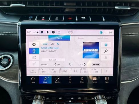 Used 2023 Jeep Grand Cherokee Overland w/ Luxury Tech Group IV image 38