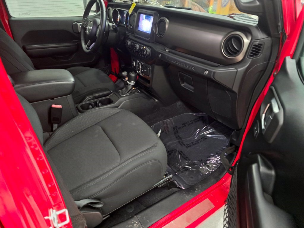 Used 2021 Jeep Wrangler Unlimited Sport AWD/4WD image 30