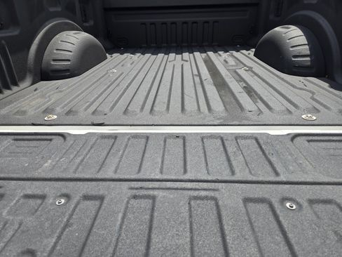 Used 2024 Ford F250 Lariat image 35