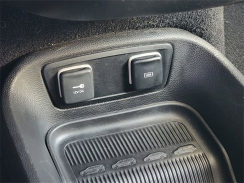 Used 2018 Chrysler Pacifica Touring Plus w/ S Appearance Package image 23