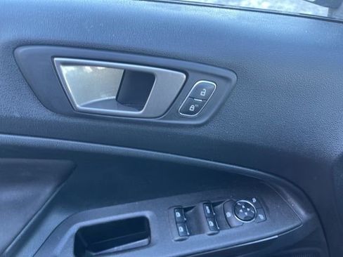 Used 2021 Ford EcoSport SE image 15