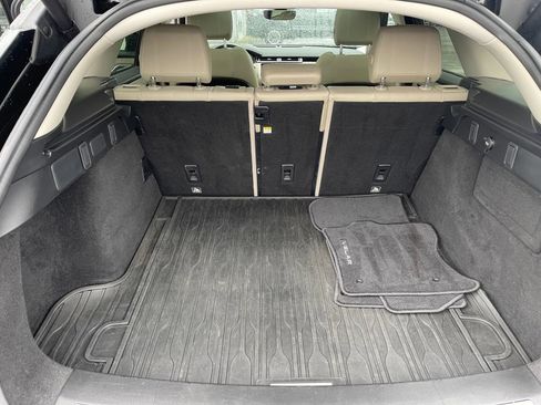 Used 2018 Land Rover Range Rover Velar S image 15