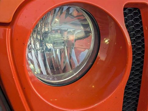 Used 2019 Jeep Wrangler Unlimited Sport image 6