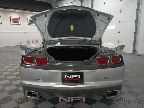 Used 2010 Chevrolet Camaro SS w/ LPO, Ground Effects Package RWD image 50