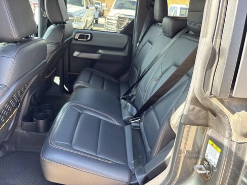 Used 2022 Ford Bronco Badlands AWD/4WD image 17