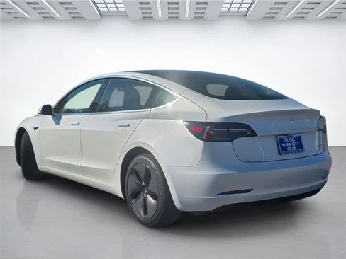 Used 2020 Tesla Model 3 Long Range image 4