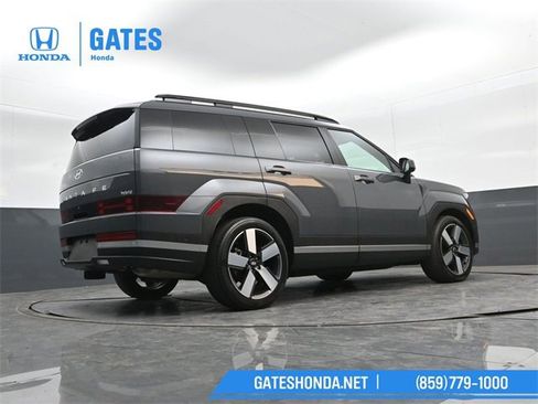 Used 2024 Hyundai Santa Fe Limited image 32