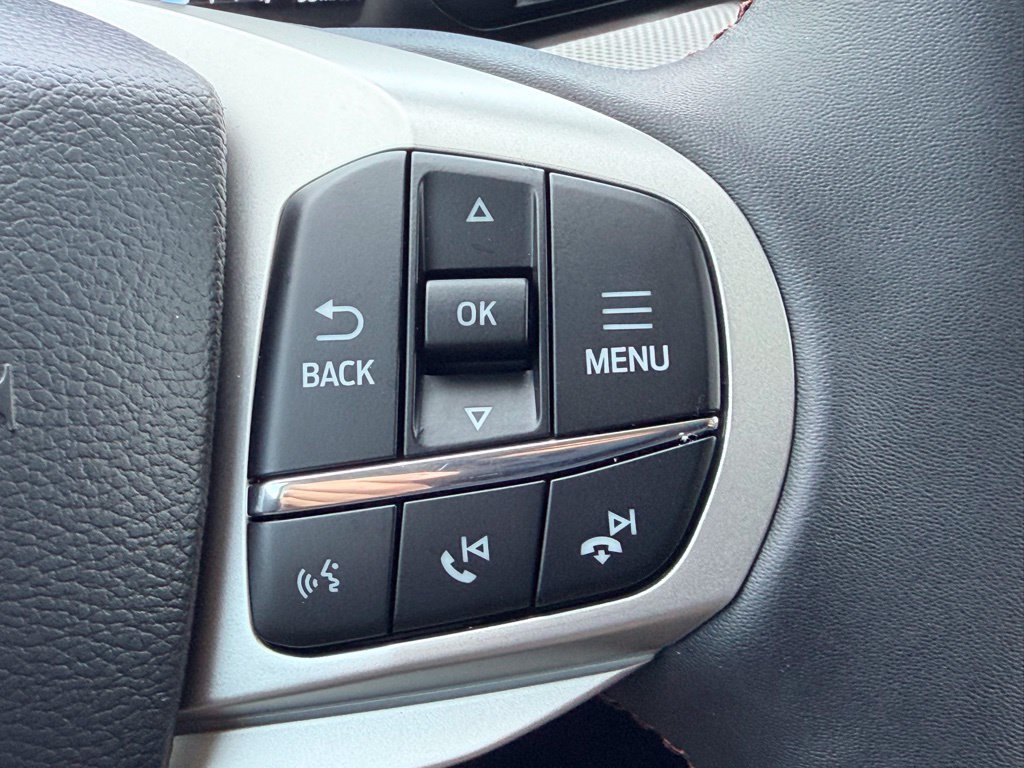 New 2026 Ford Explorer Active RWD image 18