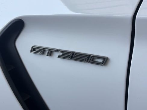 Used 2020 Ford Mustang Shelby GT350 w/ Technology Package RWD image 10