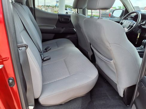 Used 2020 Toyota Tacoma SR AWD/4WD image 20