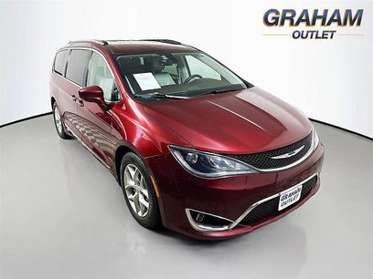 Used 2018 Chrysler Pacifica Touring-L Plus w/ Tire & Wheel Group