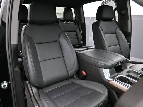 Used 2023 Chevrolet Silverado 1500 LT Trail Boss w/ LT Trail Boss Premium Package AWD/4WD image 19