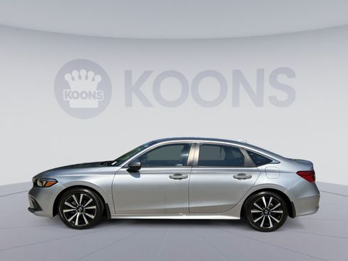 Used 2024 Honda Civic EX image 13