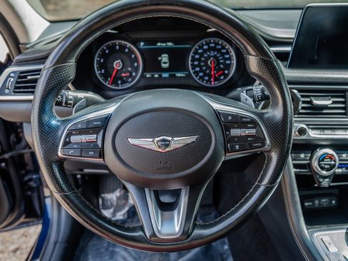 Used 2019 Genesis G70 2.0T Advanced w/ Dynamic Package AWD/4WD image 15