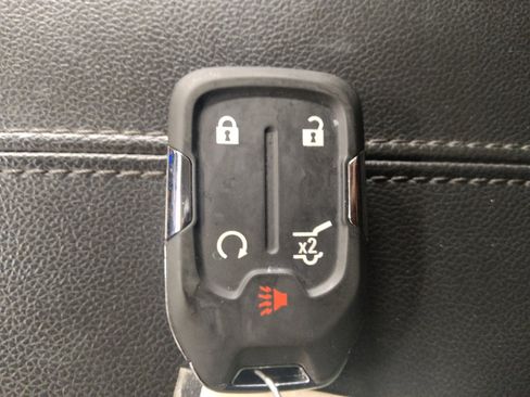 Used 2020 GMC Terrain SLE w/ Driver Convenience Package FWD image 32