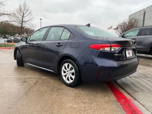 Used 2025 Toyota Corolla LE image 8