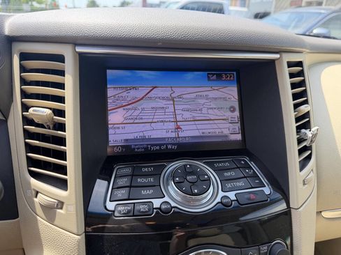 Used 2013 INFINITI FX37 AWD w/ Premium Pkg image 31