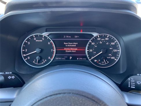 Used 2024 Nissan Rogue S image 15