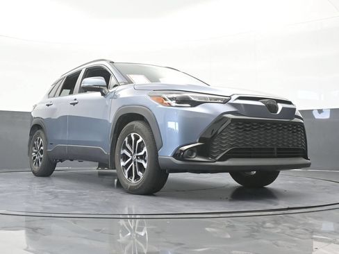 Used 2024 Toyota Corolla Cross AWD Hybrid image 58