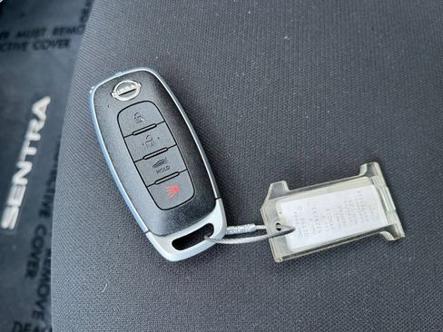 Used 2025 Nissan Sentra SV FWD image 22