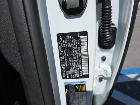 New 2026 Genesis GV80 3.5T Prestige image 31