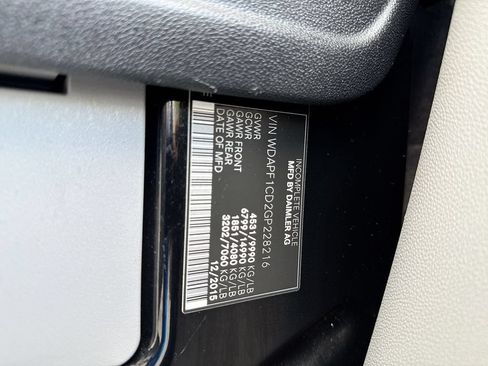 Used 2016 Mercedes-Benz Sprinter 3500 image 41