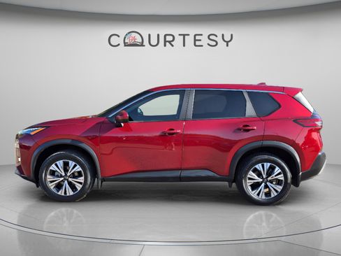 Certified 2023 Nissan Rogue SV FWD image 2