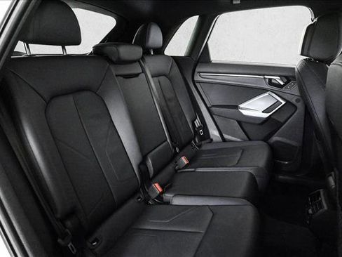 Certified 2025 Audi Q3 2.0T Premium w/ Convenience Package image 21