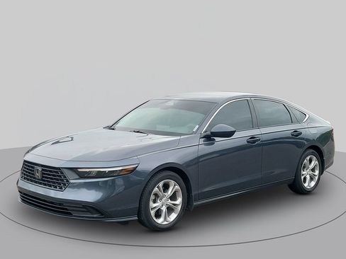 Used 2023 Honda Accord LX image 7