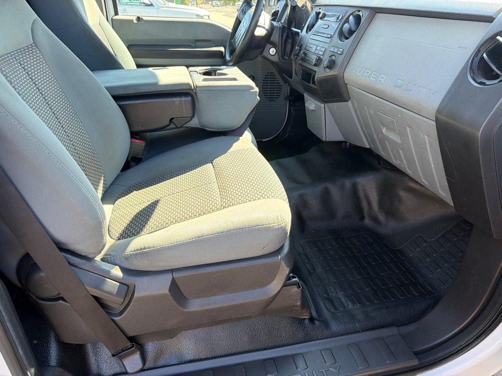 Used 2012 Ford F250 XL w/ XL Decor Pkg RWD image 10